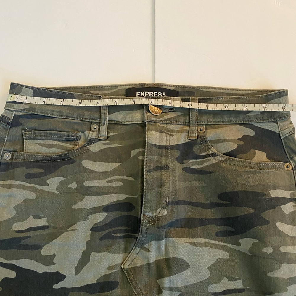 NWT Express camouflage skirt - Picture 5 of 6
